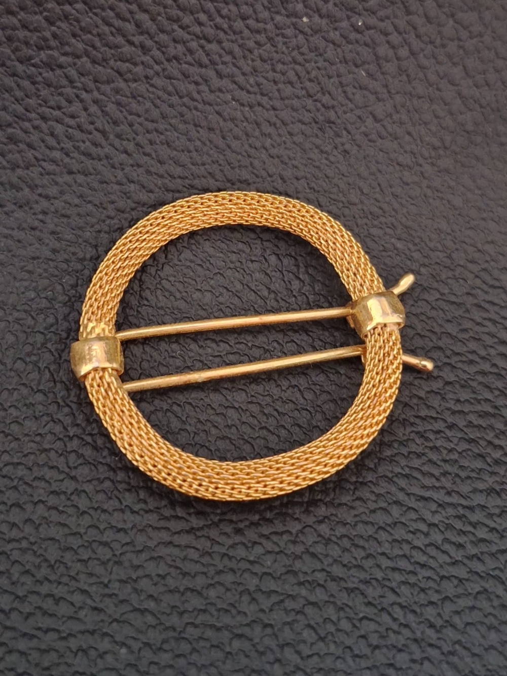 Vinrage 1970's Gold-Tone Circular Woven Hair Barrette - Women’s Hair Accessory